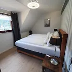 Gaestehaus Burgberg, Weinhaus Fries Pensión
