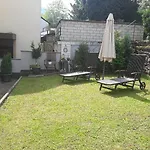 Gaestehaus Burgberg, Weinhaus Fries Kattenes