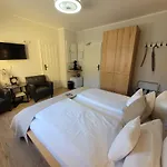 Gaestehaus Burgberg, Weinhaus Fries 3*