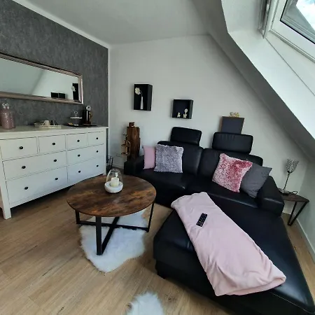 Gaestehaus Burgberg, Weinhaus Fries Pensión Kattenes