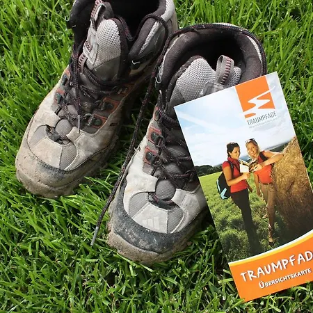 Pensión Gaestehaus Burgberg, Weinhaus Fries 3*