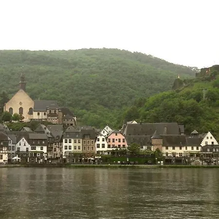Gaestehaus Burgberg, Weinhaus Fries Pensión 3*