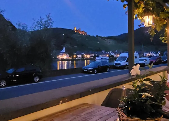 Gaestehaus Burgberg, Weinhaus Fries Konukevi 3*