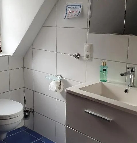 Gaestehaus Burgberg, Weinhaus Fries Kattenes