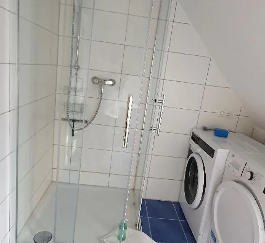 Konukevi Gaestehaus Burgberg, Weinhaus Fries Kattenes