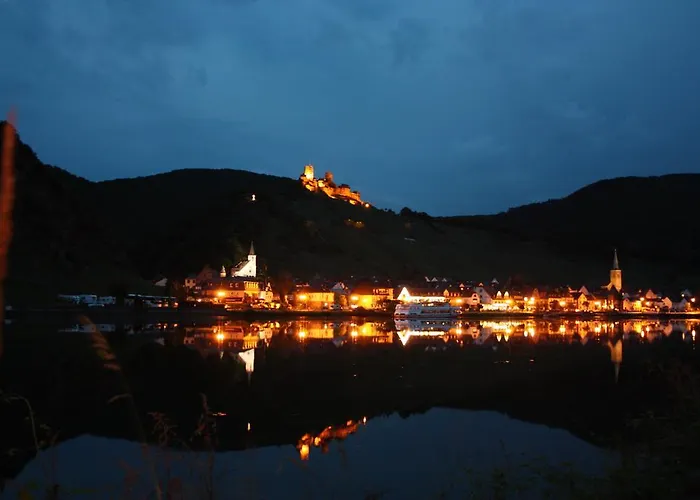 Gaestehaus Burgberg, Weinhaus Fries Konukevi 3*