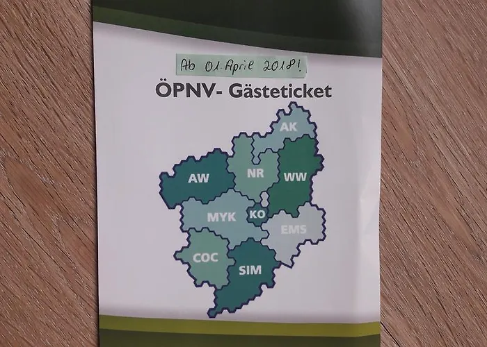 招待所 城堡山弗里斯酒馆及旅馆 Kattenes