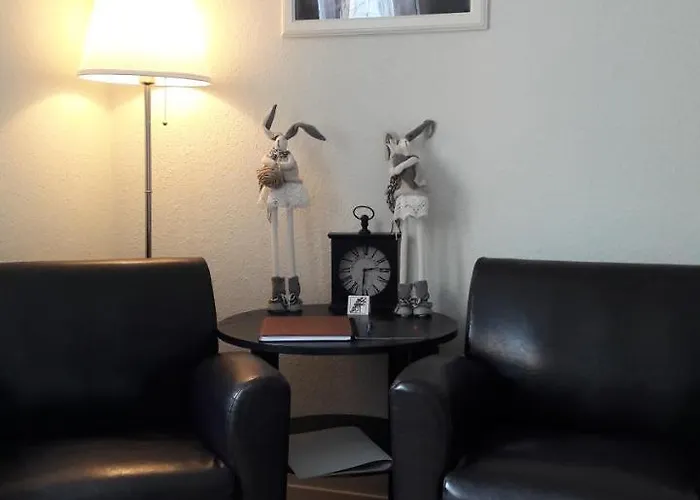 招待所 城堡山弗里斯酒馆及旅馆 Kattenes