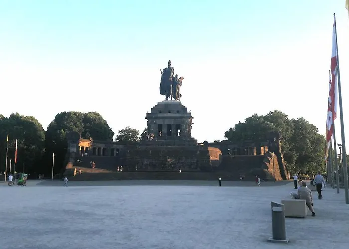 招待所 城堡山弗里斯酒馆及旅馆