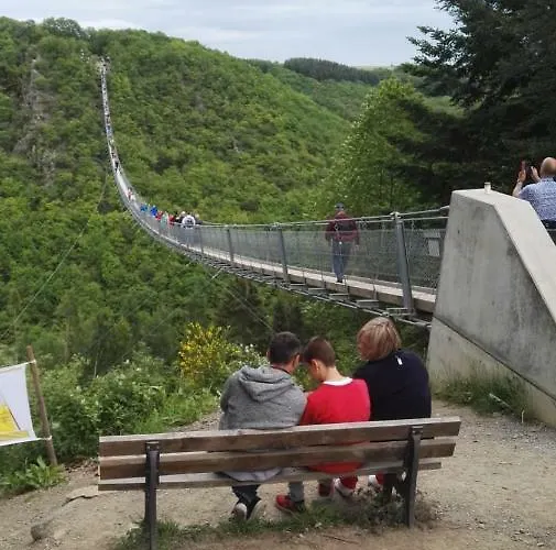 城堡山弗里斯酒馆及旅馆 招待所